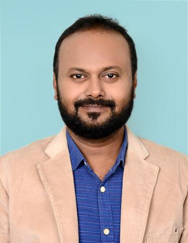 Dr Padmakumar K